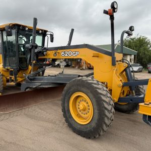 Motoconformadora John Deere Mod. 620GP